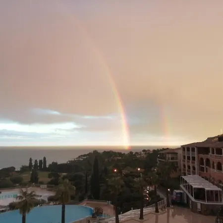 Duplex Atypique Avec Magnifique Vue Et Baie D'agay Apartment Saint-Raphael (Var)